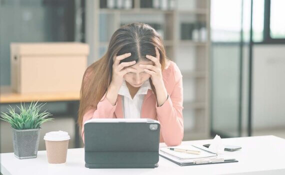 SÍNDROME DEL TRABAJADOR QUEMADO, UN PROBLEMA DE SALUD LABORAL.